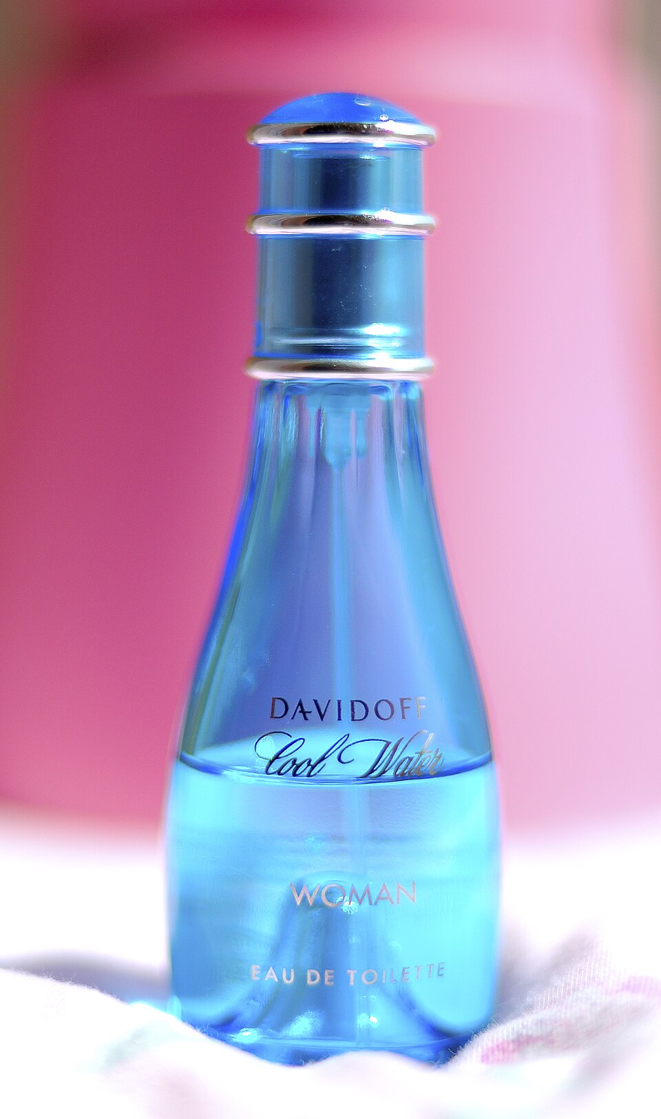 Davidoff Cool Water Woman perfume bottle